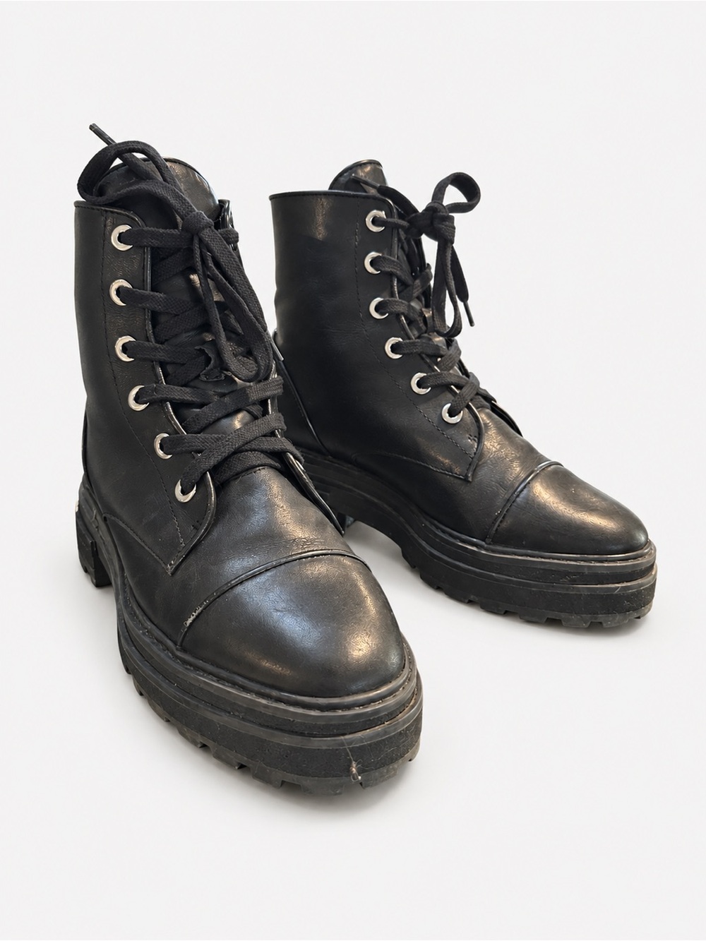 Schutz Maylova Black Leather Combat Boots Platform Lug Sole Side Zip Women's 8B